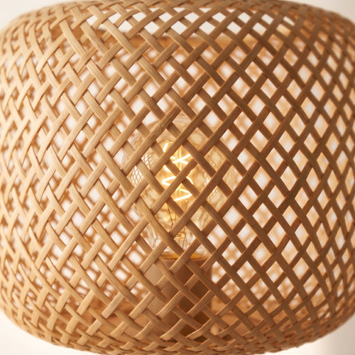 Lámpara de pie en Bambu y base de pino